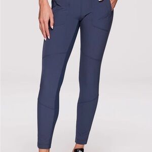 Riley Stretch Leggings Hybrid pants with pockets